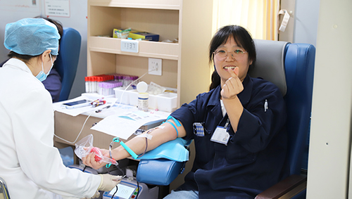 公司举行无偿献血公益活动